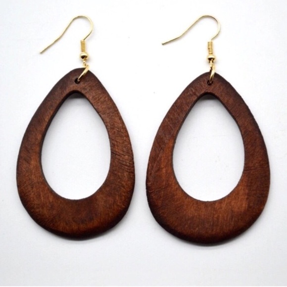 Jewelry - LAST ONE!👆🏼🆕🔅boho Wooden Teardrop Earrings